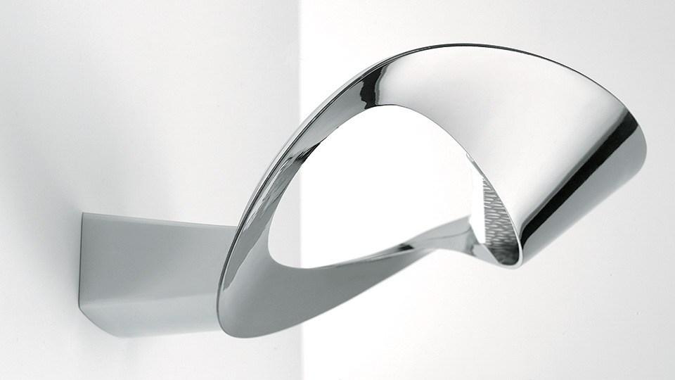 MESMERI Indirect light die cast aluminium wall lamp