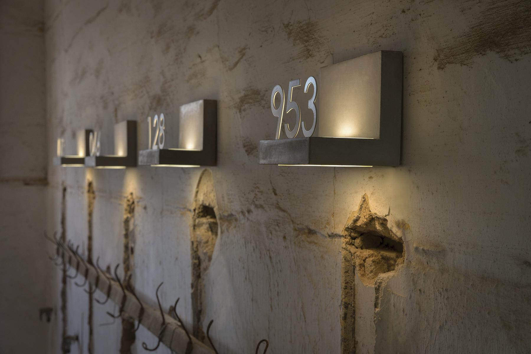 QUARANTASEI LED wall light