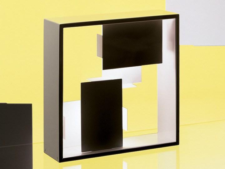 FATO Halogen plate table lamp FATO Halogen plate table lamp