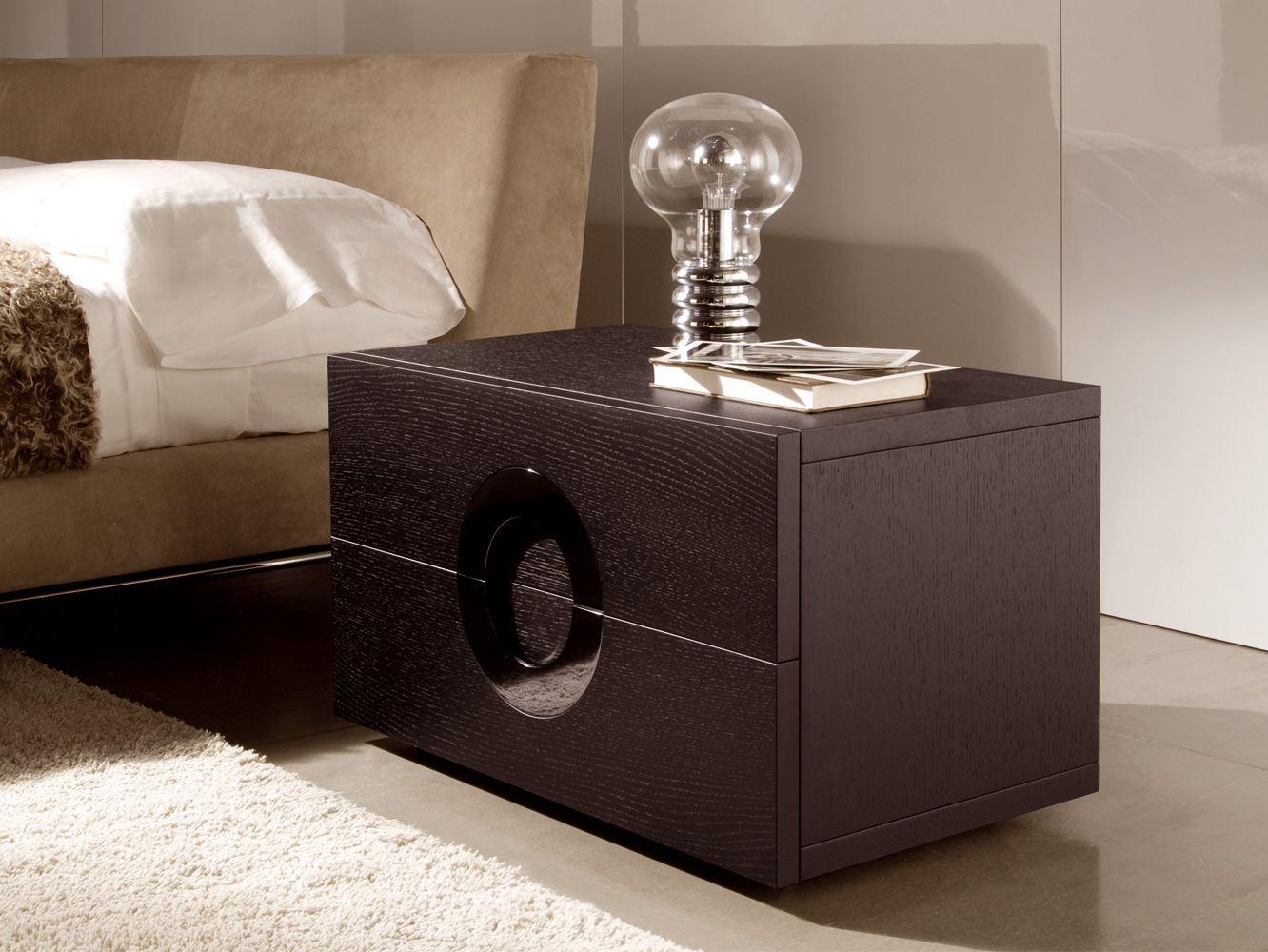 ARCHIPENKO Bedside table