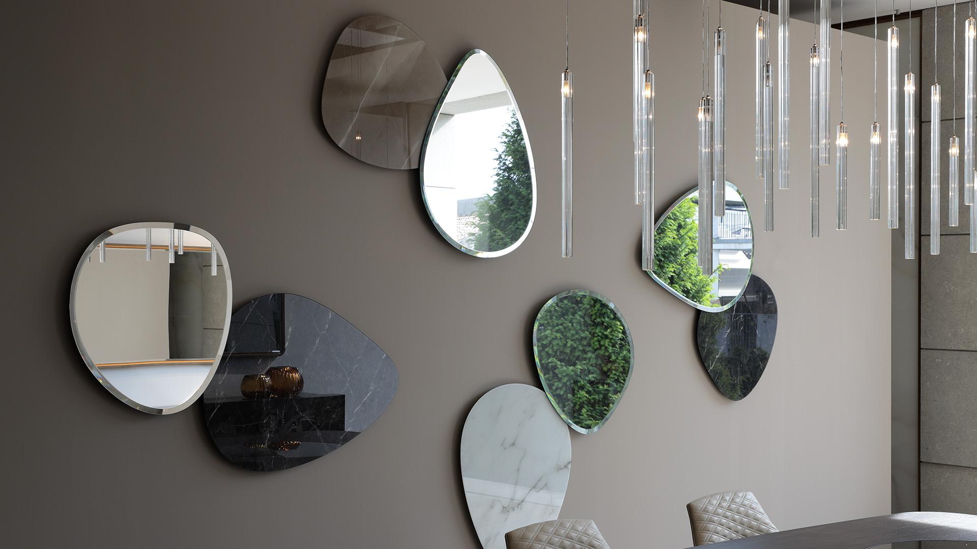 SEVENTY Wall-mounted mirror