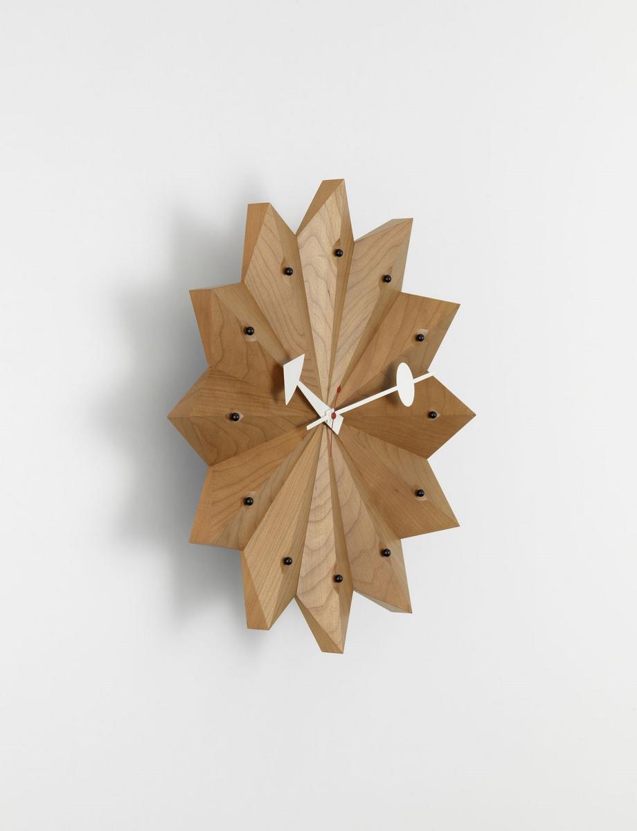 FAN Wall-mounted wooden clock