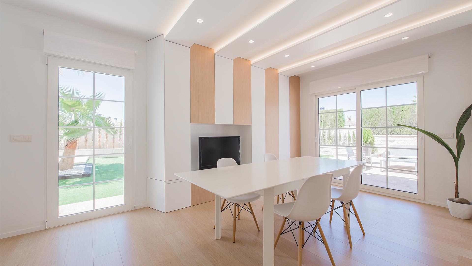 GAP 12V &AMP; 230V LED recessed aluminium spotlight