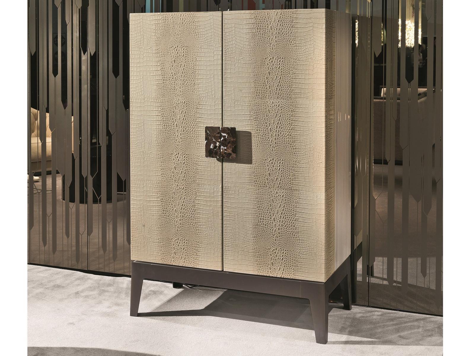 GRANDEUR Veneer bar cabinet