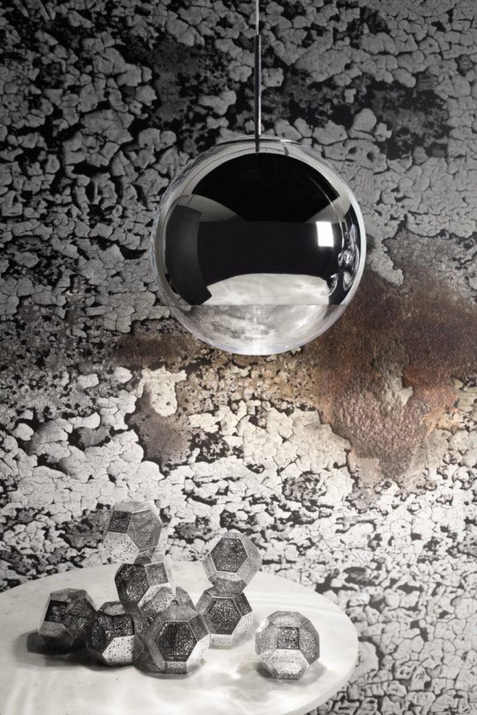 MIRROR BALL Glass pendant lamp in a contemporary style