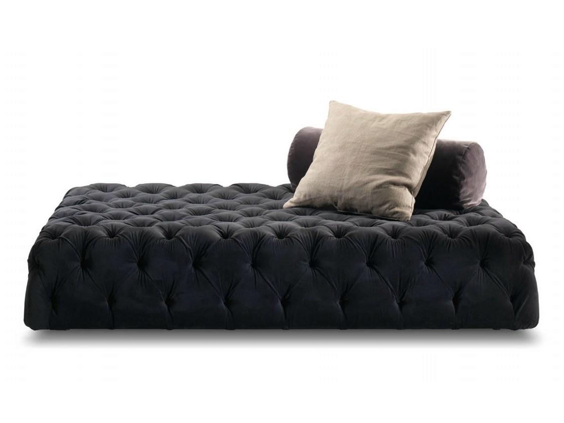 ROLLKING Tufted day bed