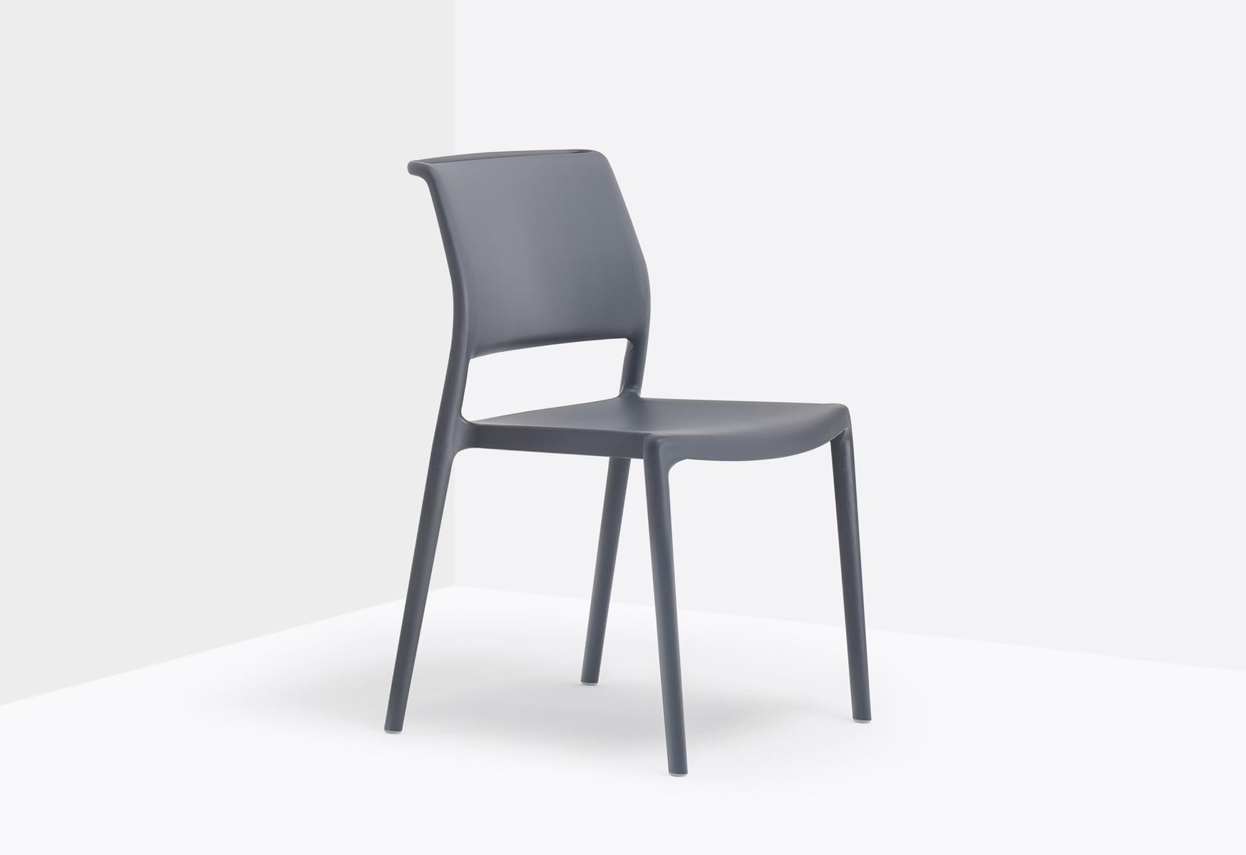 ARA 310 Stackable polypropylene chair