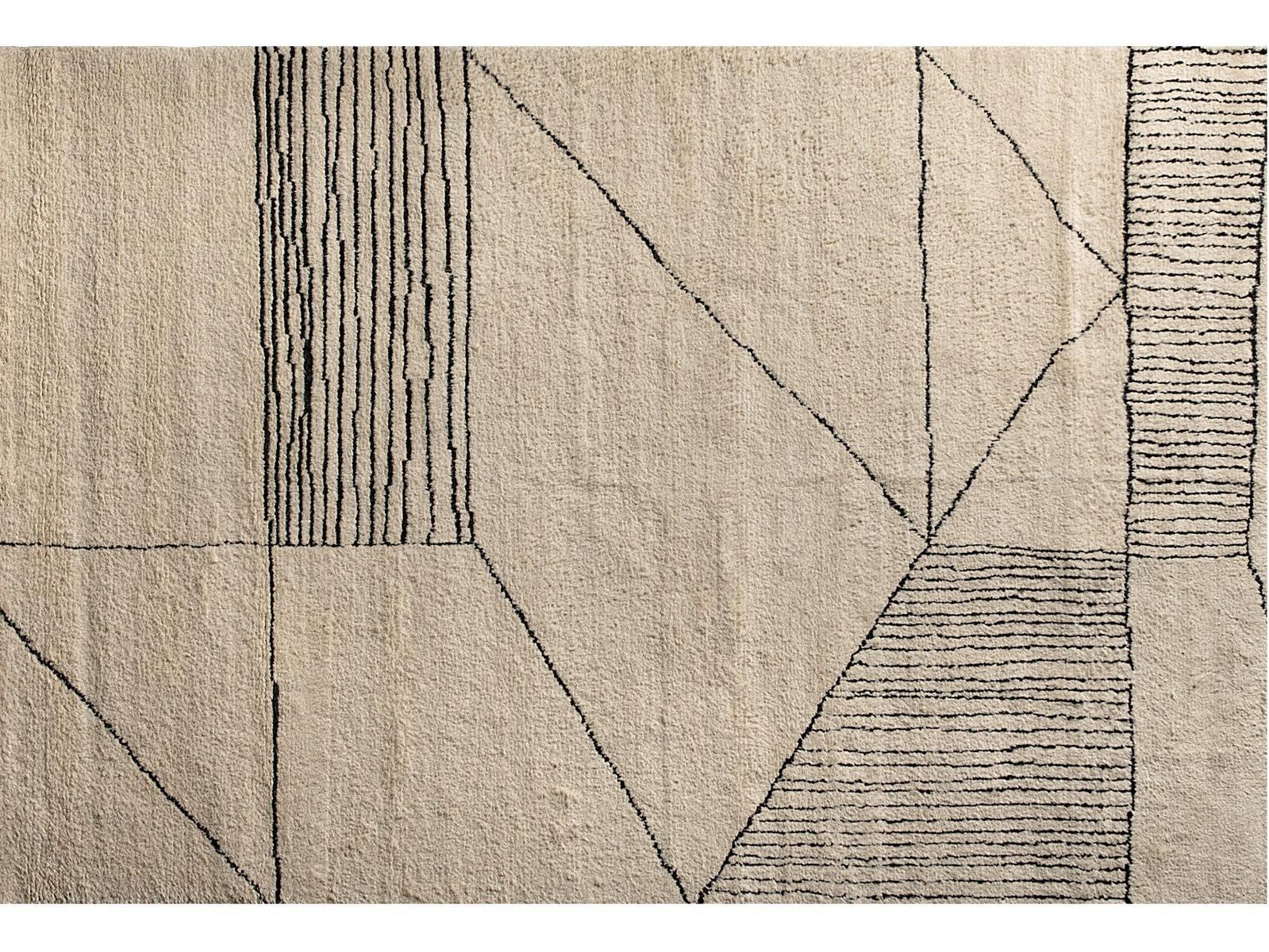 BERBÈRE PATTERN A Patterned handmade wool rug