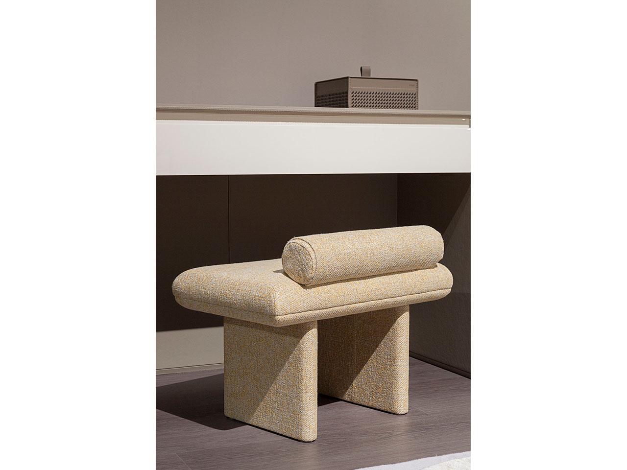 ZERO Low upholstered fabric stool