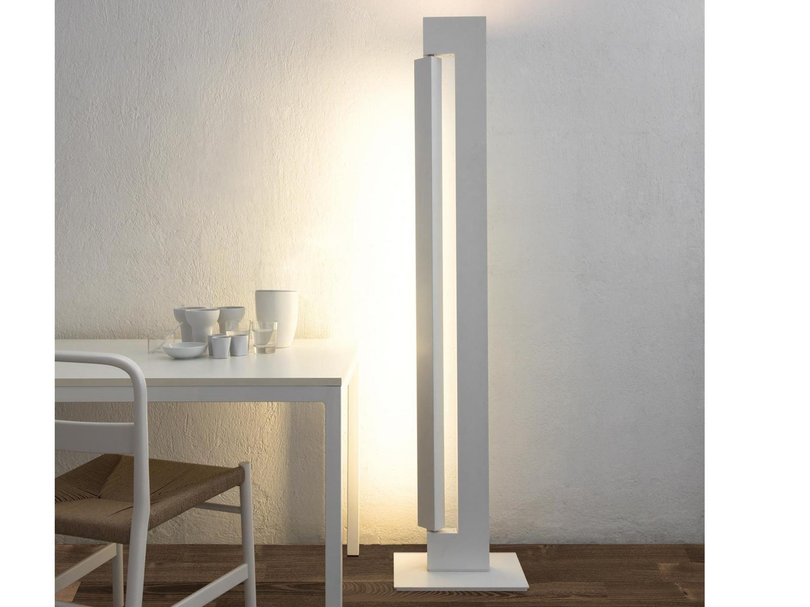 ARA Aluminium floor lamp