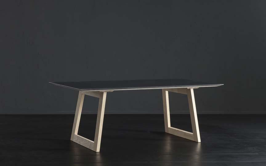DETROIT + FLAT Rectangular iron dining table