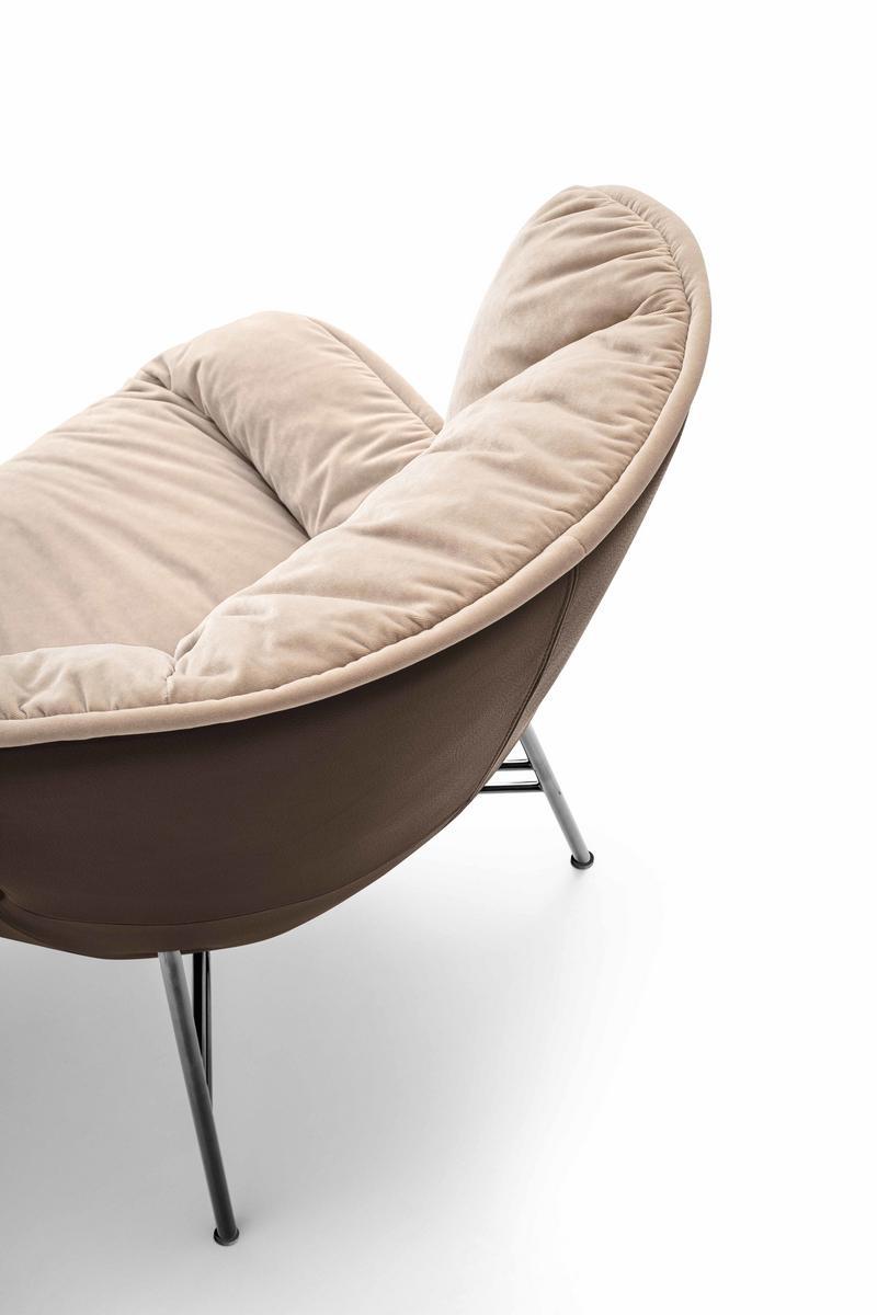 SOFTY Wing upholstered fabric armchair