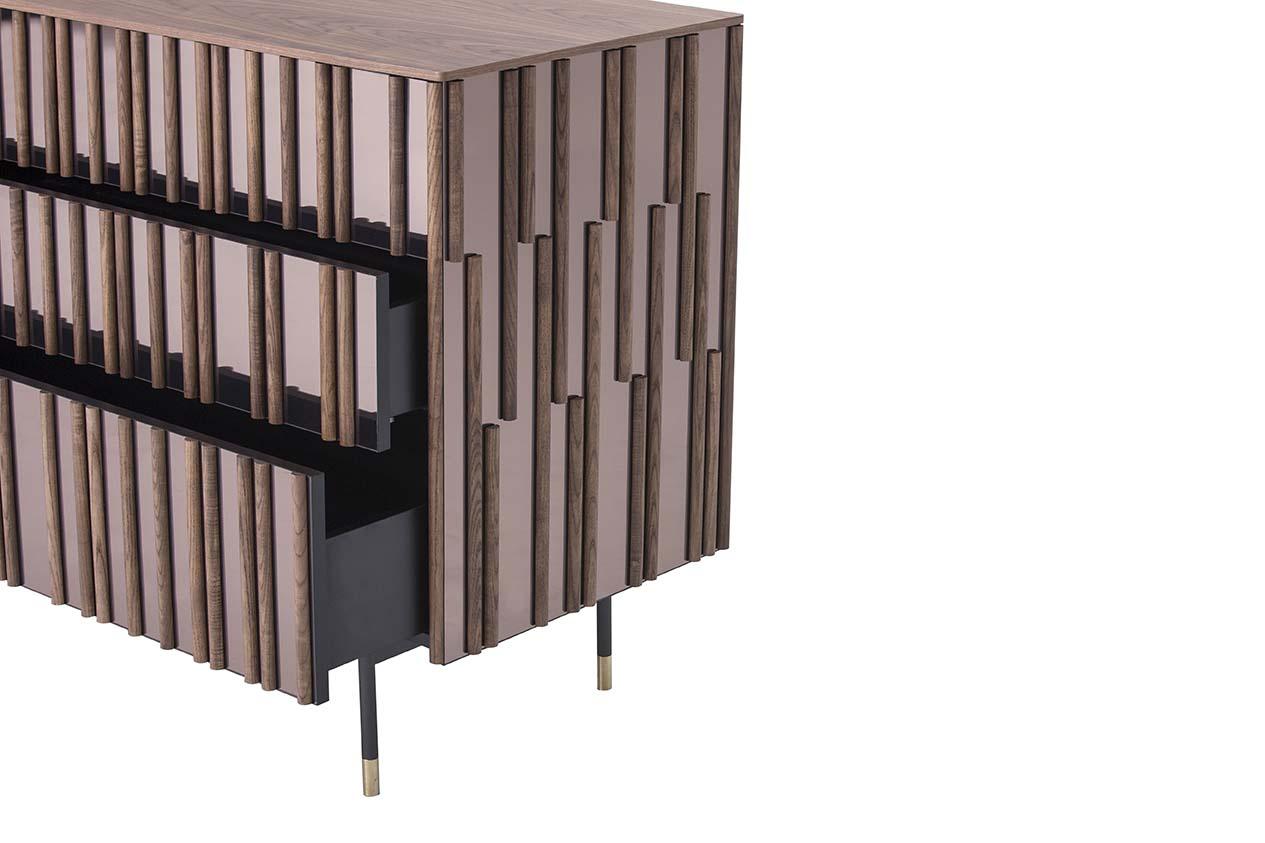 DROPS Wood and glass chest of drawers