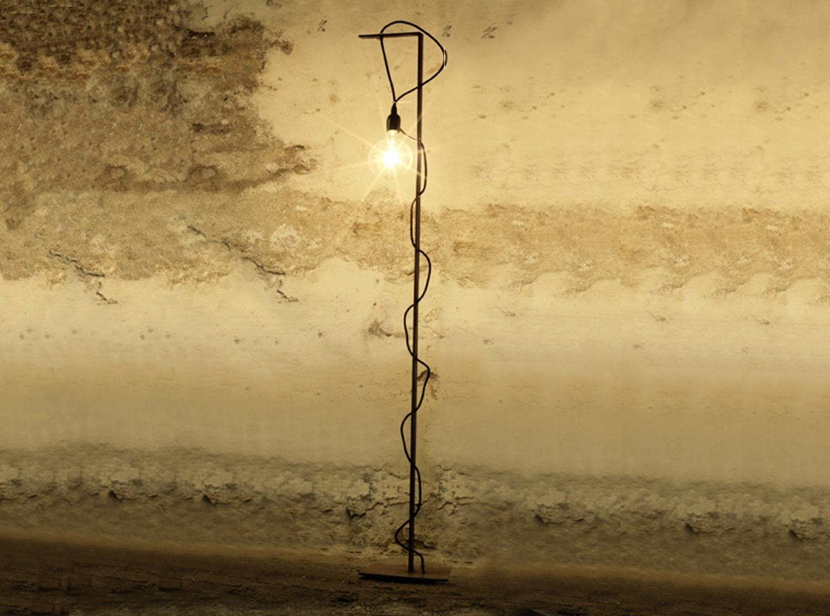 RESNIK Iron floor lamp