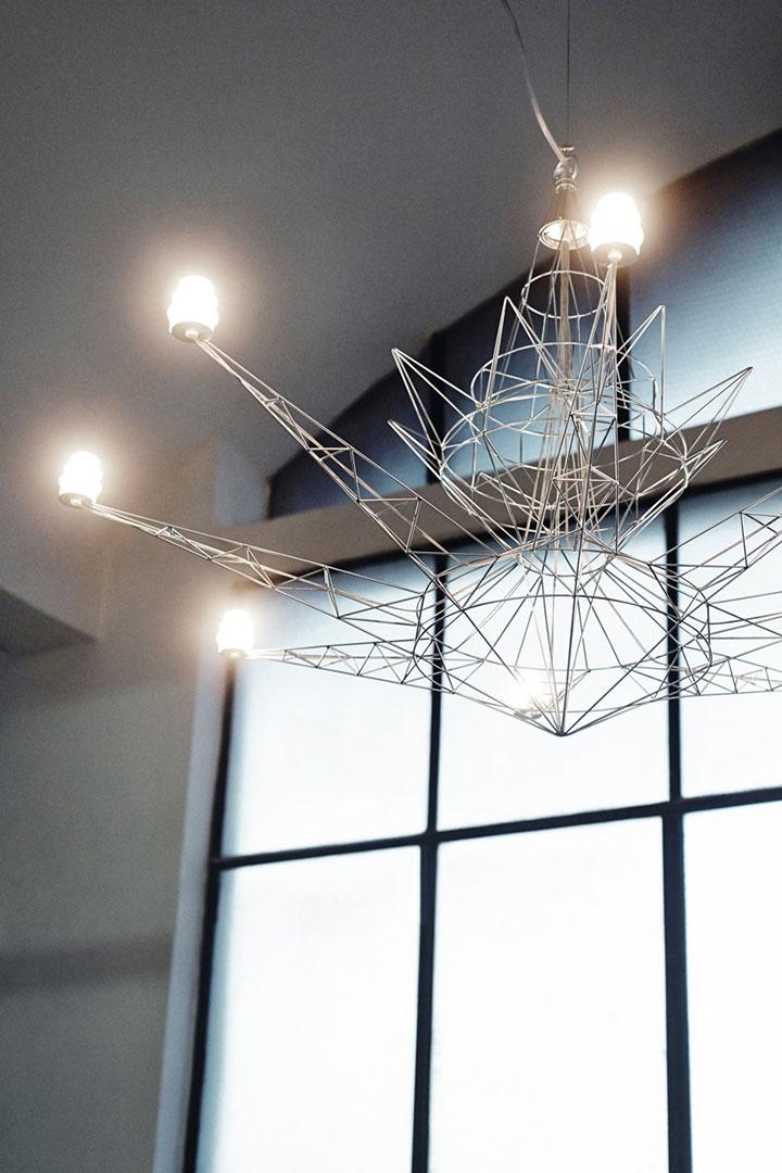 LIGHTWEIGHT Metal pendant lamp
