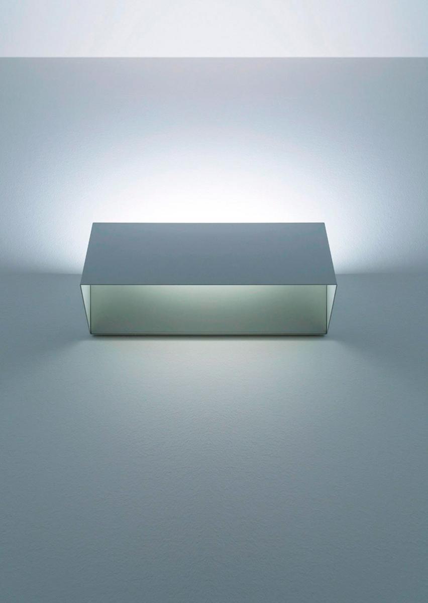 PIÙ LED metal wall lamp