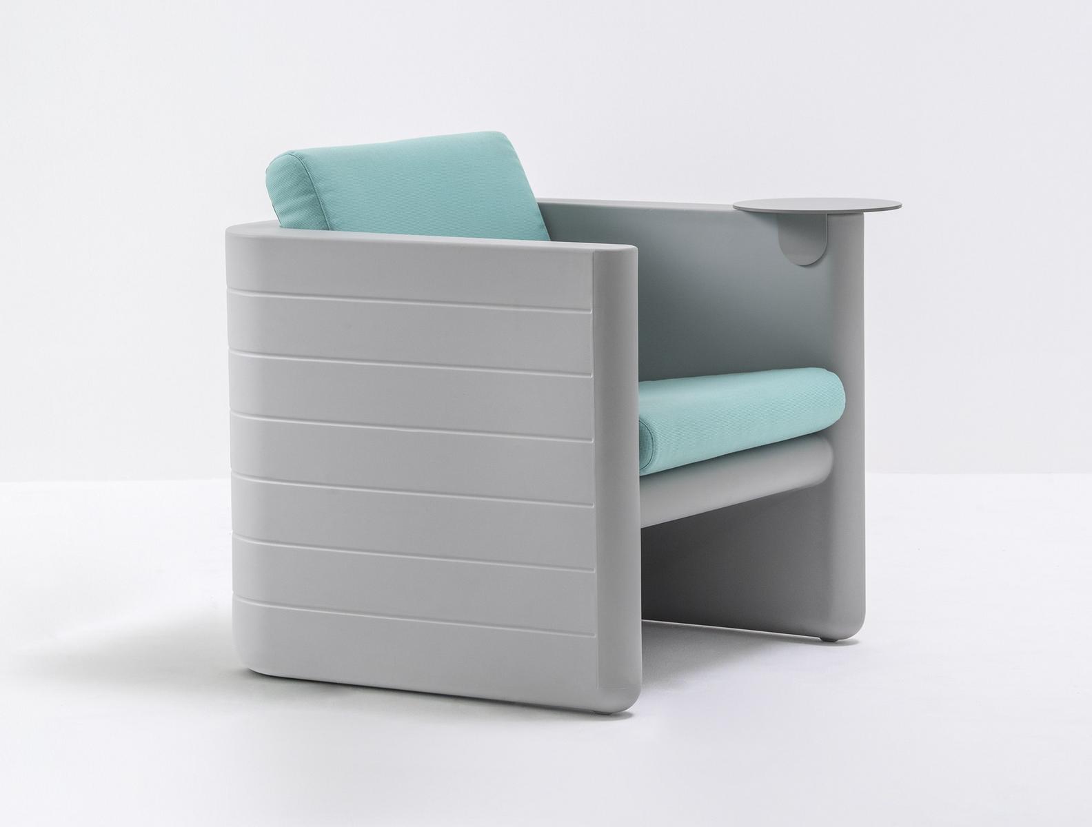 SUNSET 625 Upholstered fabric garden armchair with removable cover