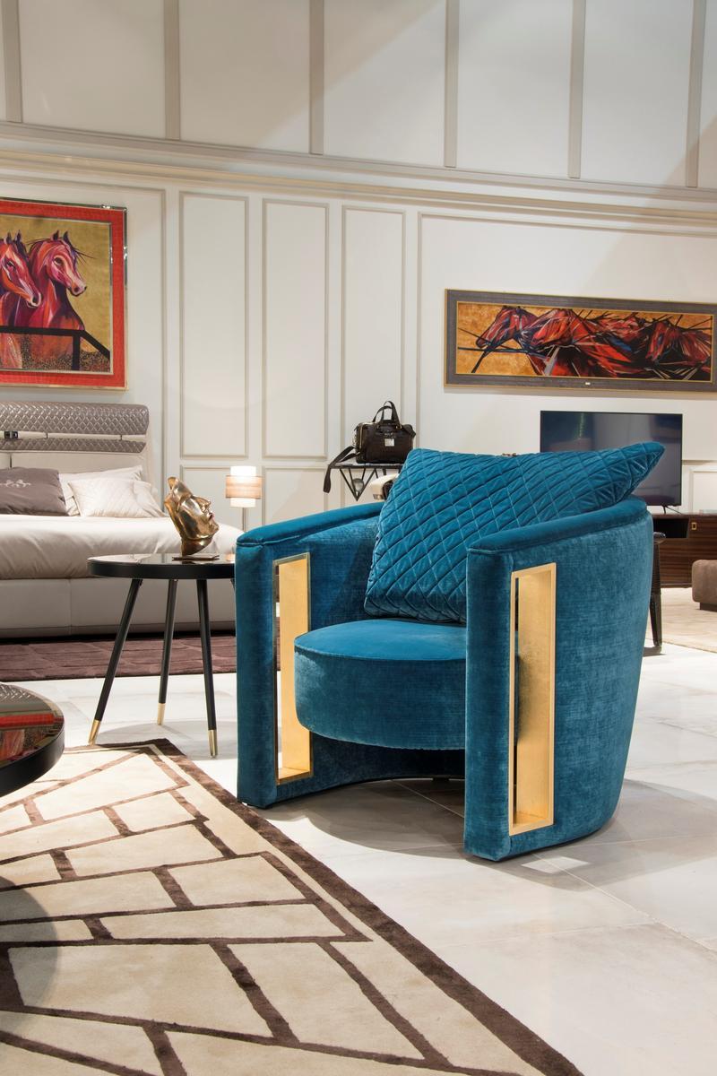 RACHELE Upholstered velvet armchair with armrests