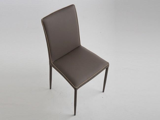 MARTA Upholstered leather chair