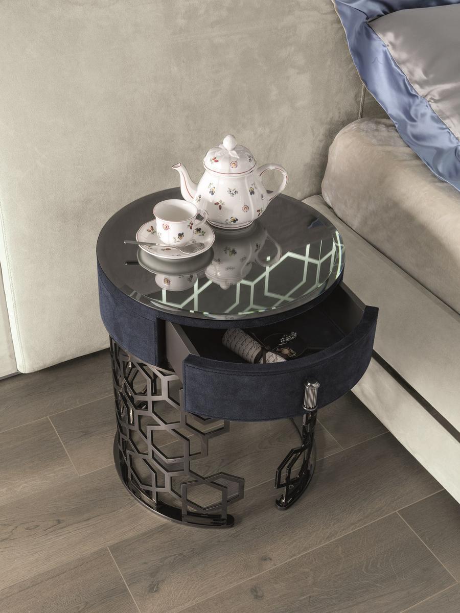 LUCY Round metal bedside table with drawers