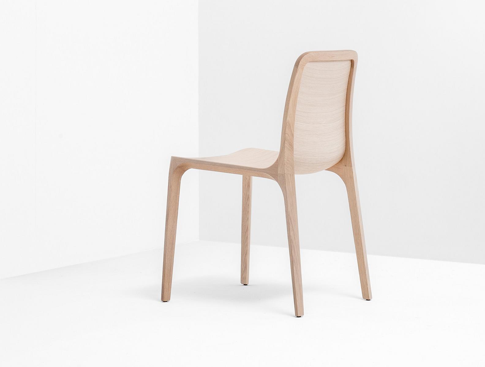 FRIDA 752 Solid wood chair
