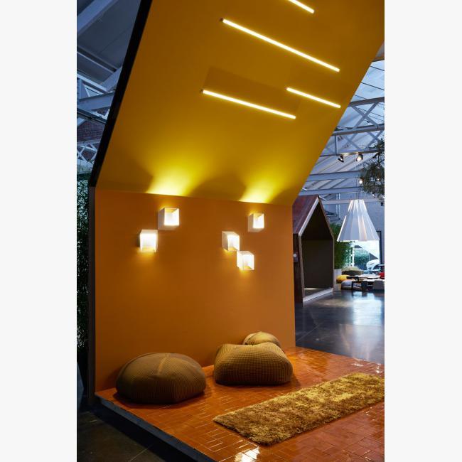 FORTY-5 LED wall lamp