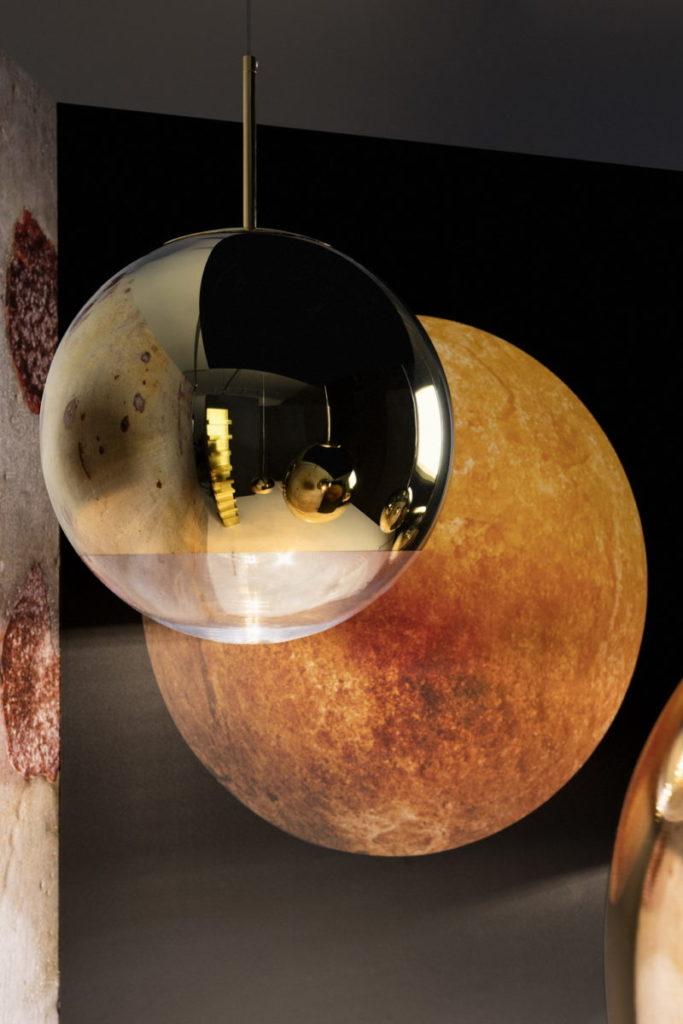 MIRROR BALL Glass pendant lamp in a contemporary style