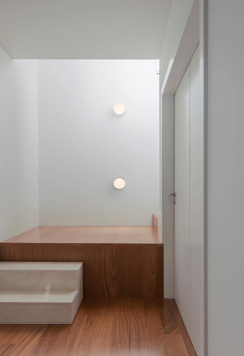 DOTS 4665 LED wall lamp