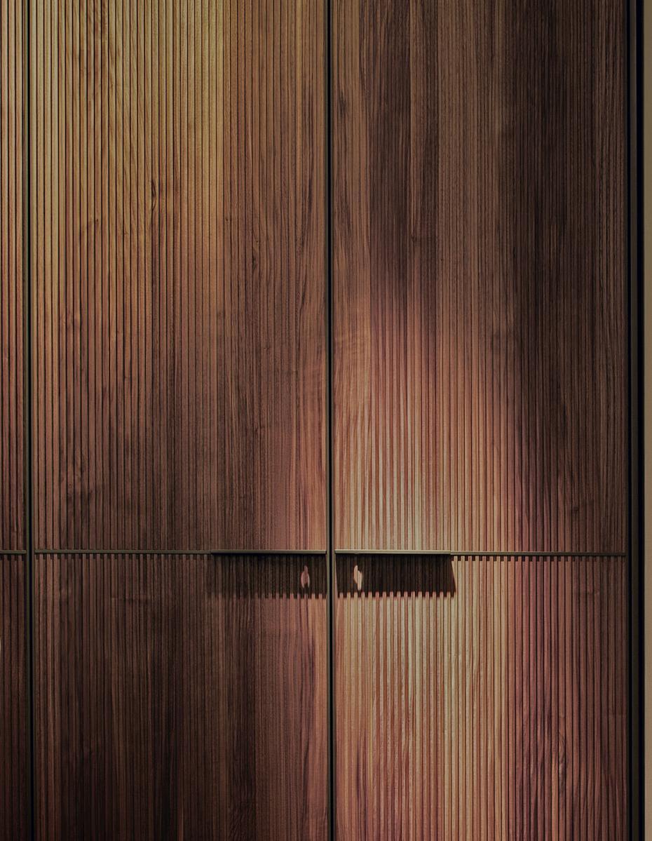 SERYASSE Walnut wardrobe custom