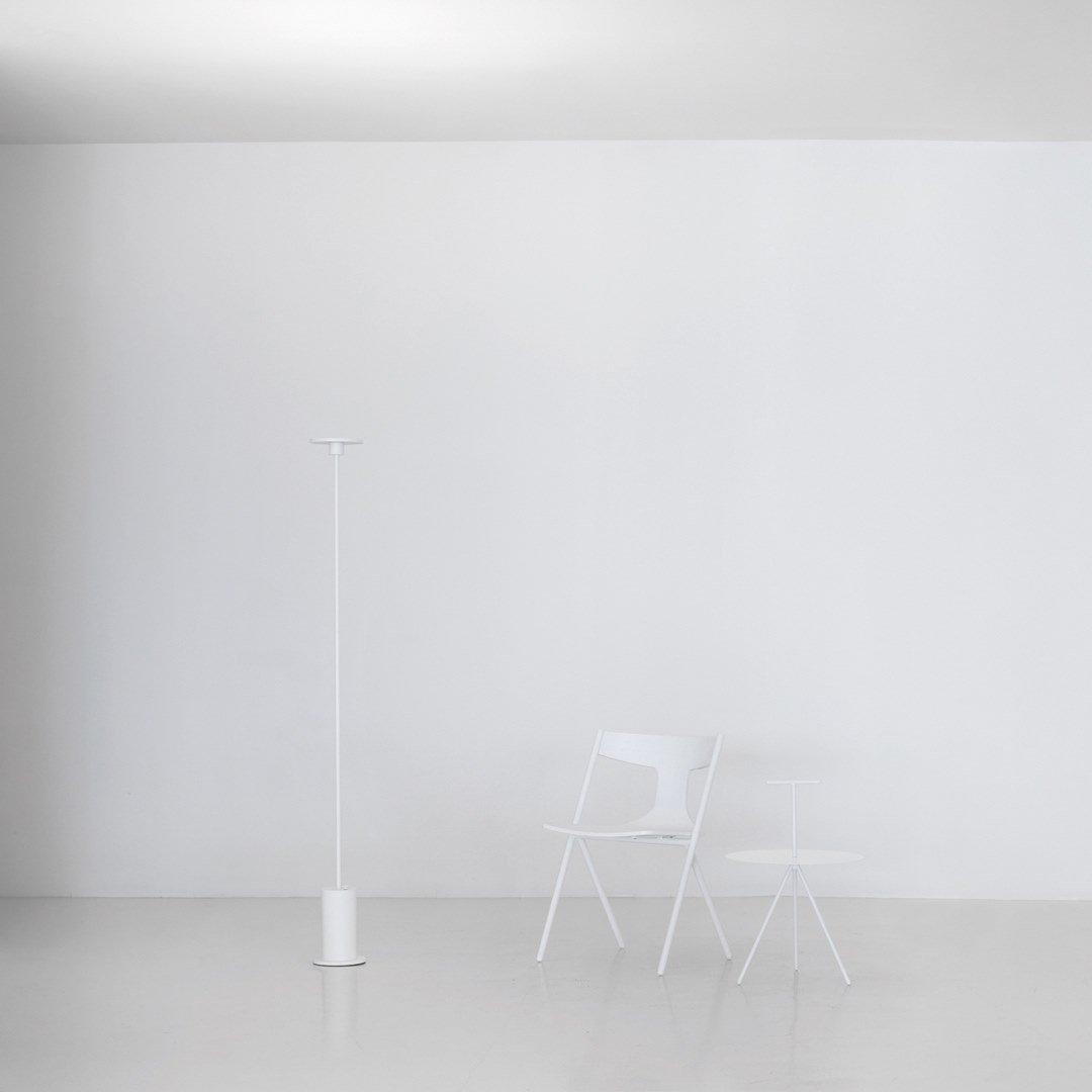 UP LED aluminium floor lamp with dimmer