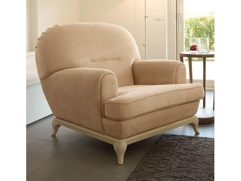 CONTEMPORARY LIVING Leather armchair with armrests