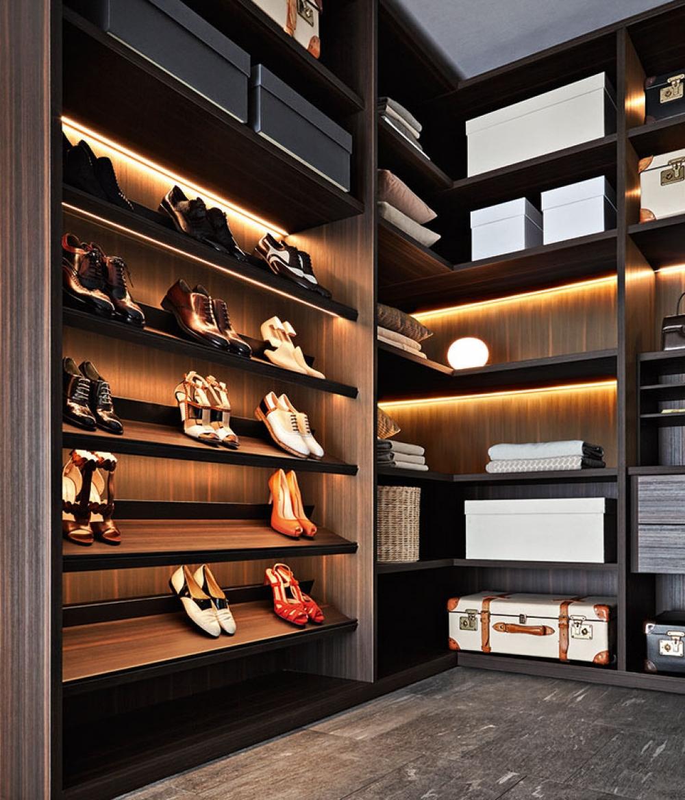 GLISS MASTER Sectional wood and glass walk-in wardrobe