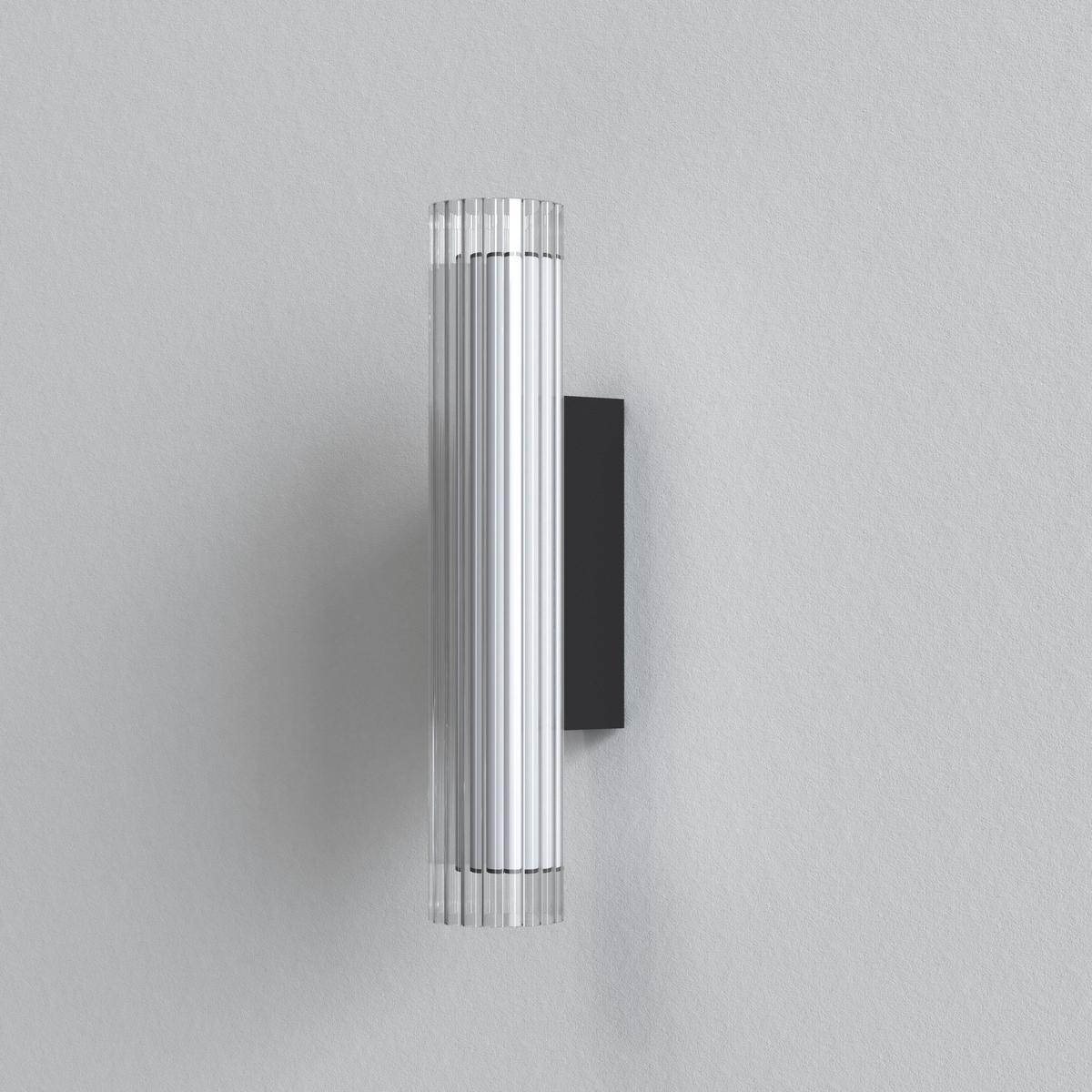 IO 420 LED glass wall light