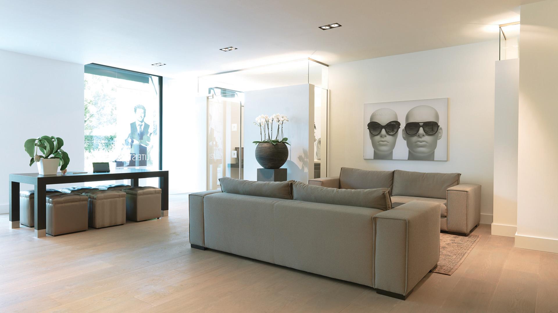 ORBITAL TRIMLESS 2 QR-111 LED recessed aluminium spotlight