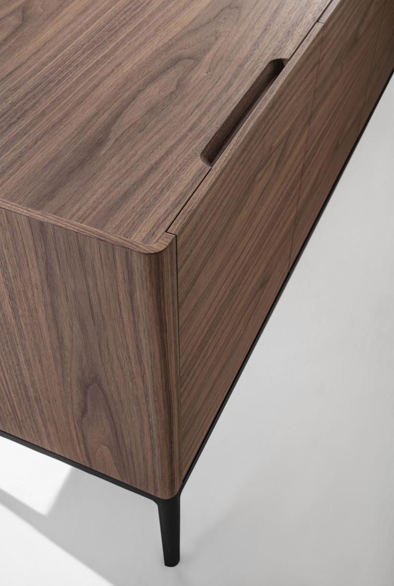 KANTO Canaletta walnut sideboard with doors