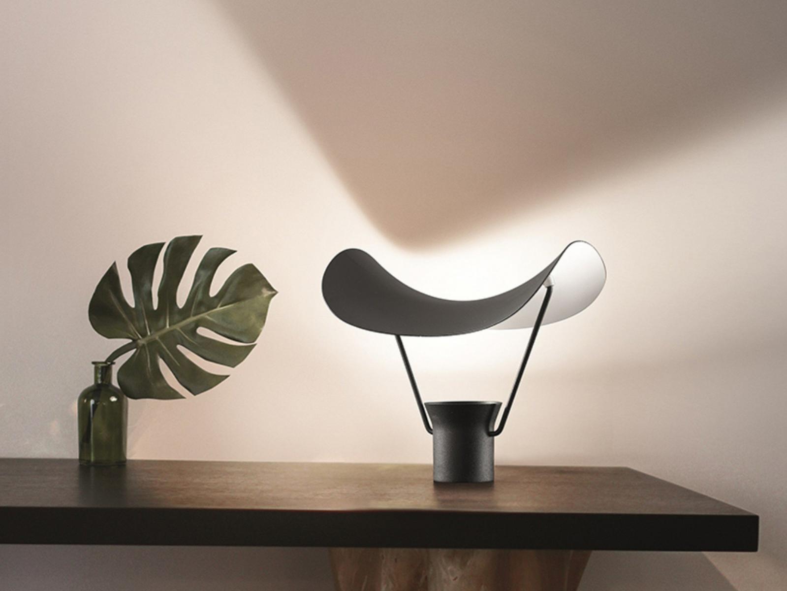 VOLLEE TL LED painted metal table lamp