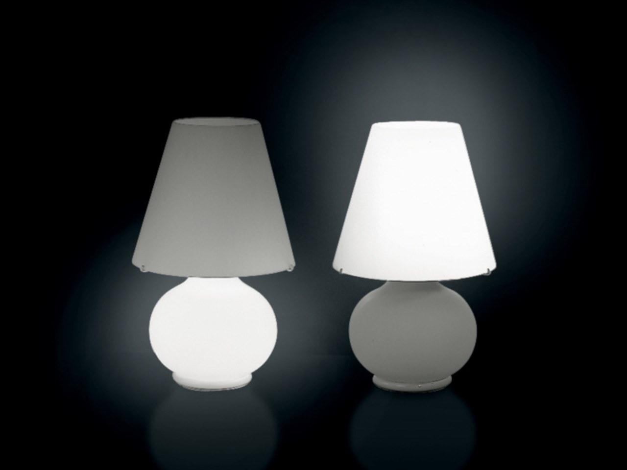 PARALUME MINI T LED blown glass table lamp