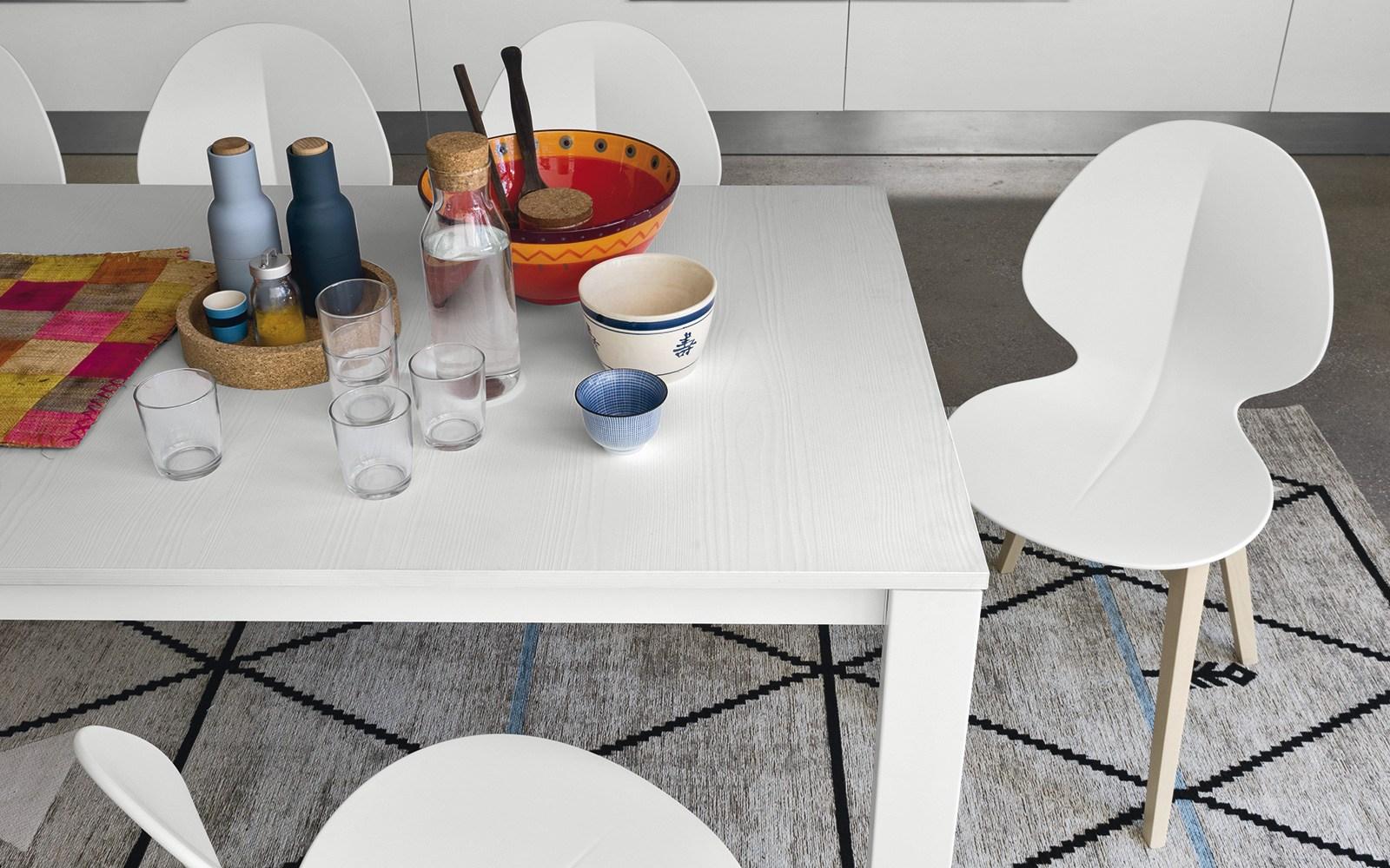 DUCA Extending rectangular dining table