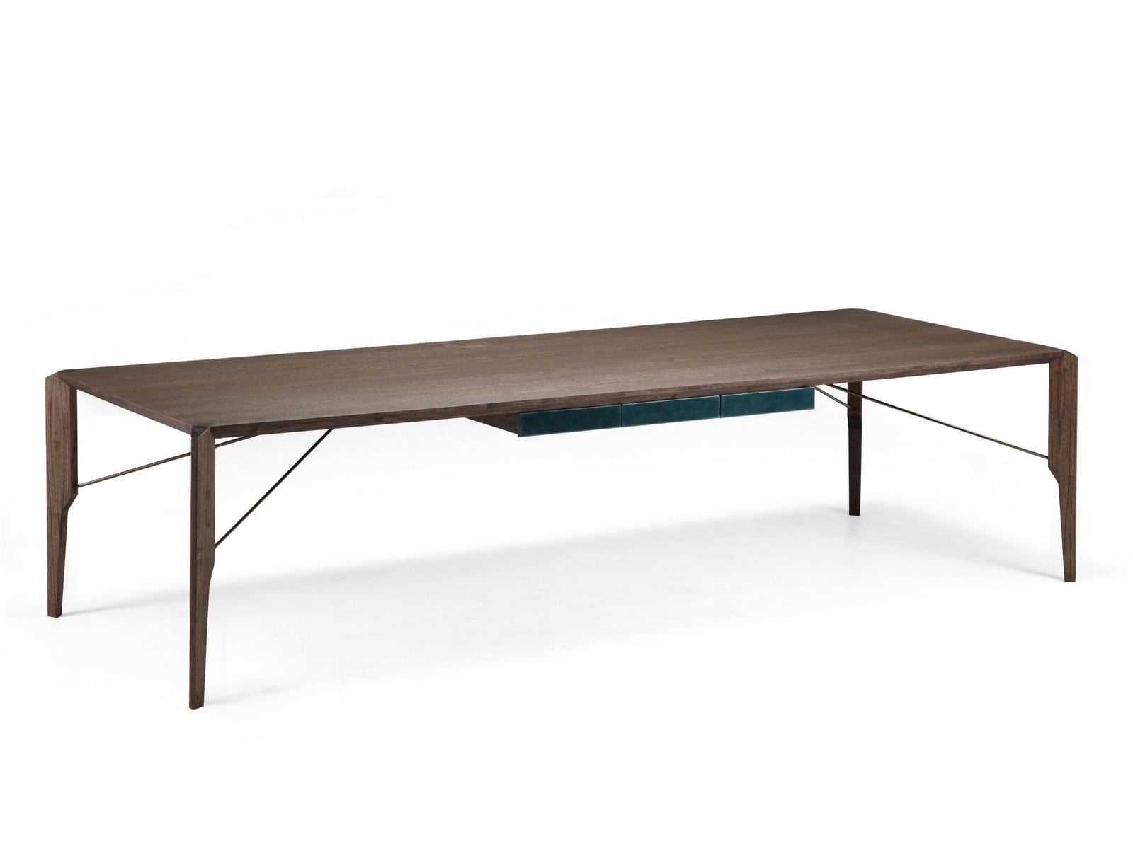 GLORIOUS Wooden table
