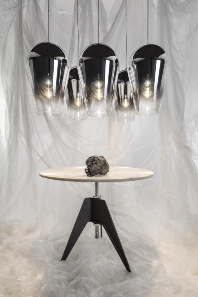 FADE Glass pendant lamp in a contemporary style
