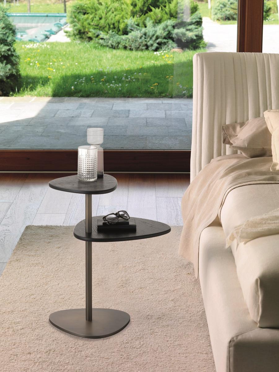 YORI Wooden side table YORI Wooden side table