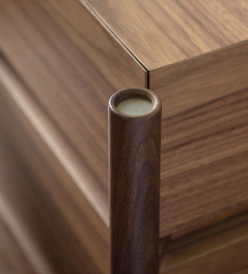 REGENT Wooden chest of drawers