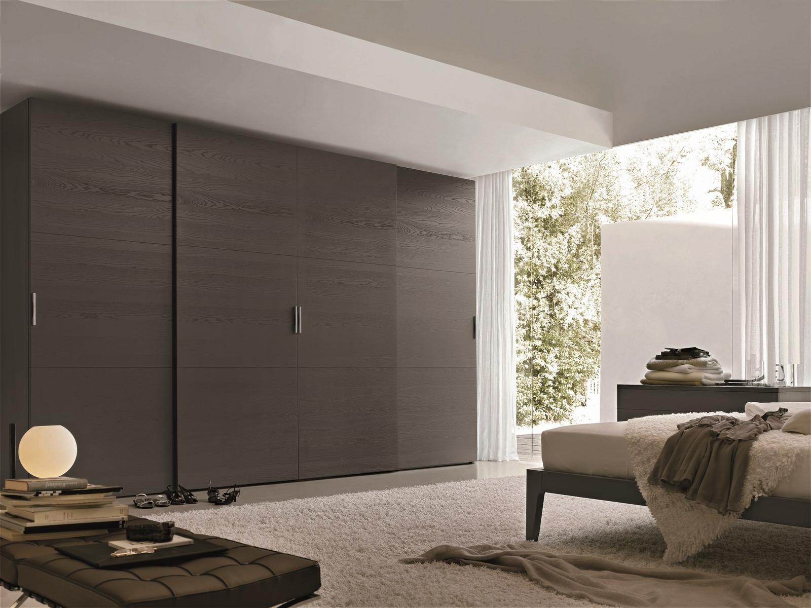 SEGNO Wardrobe with sliding doors