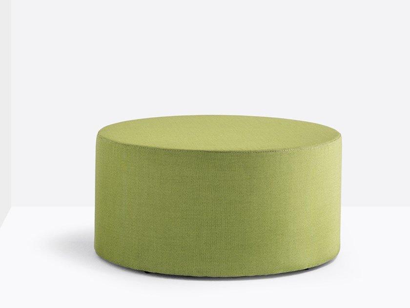WOW 325 Round fabric pouf