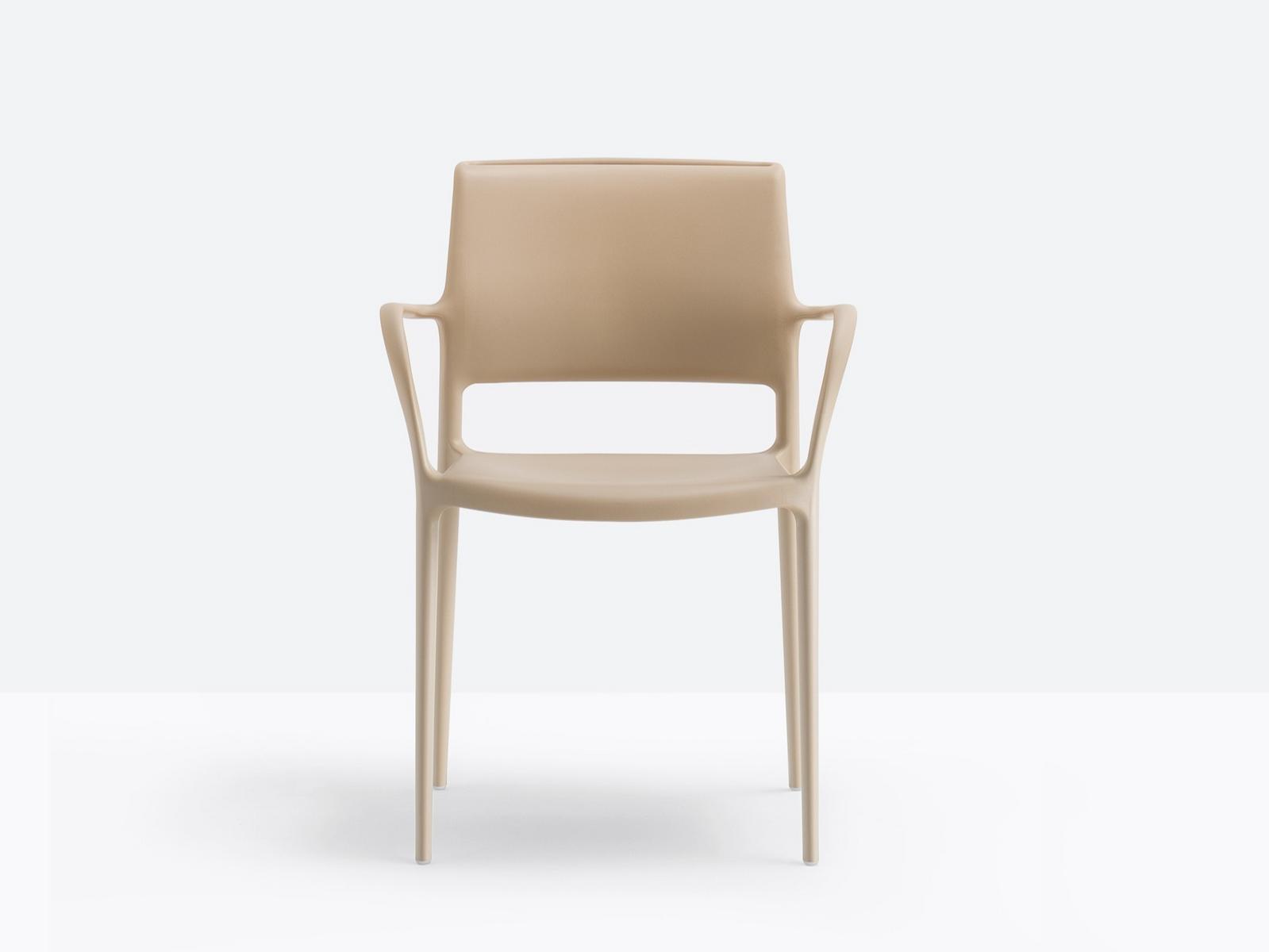 ARA 315 Polypropylene chair with armrests