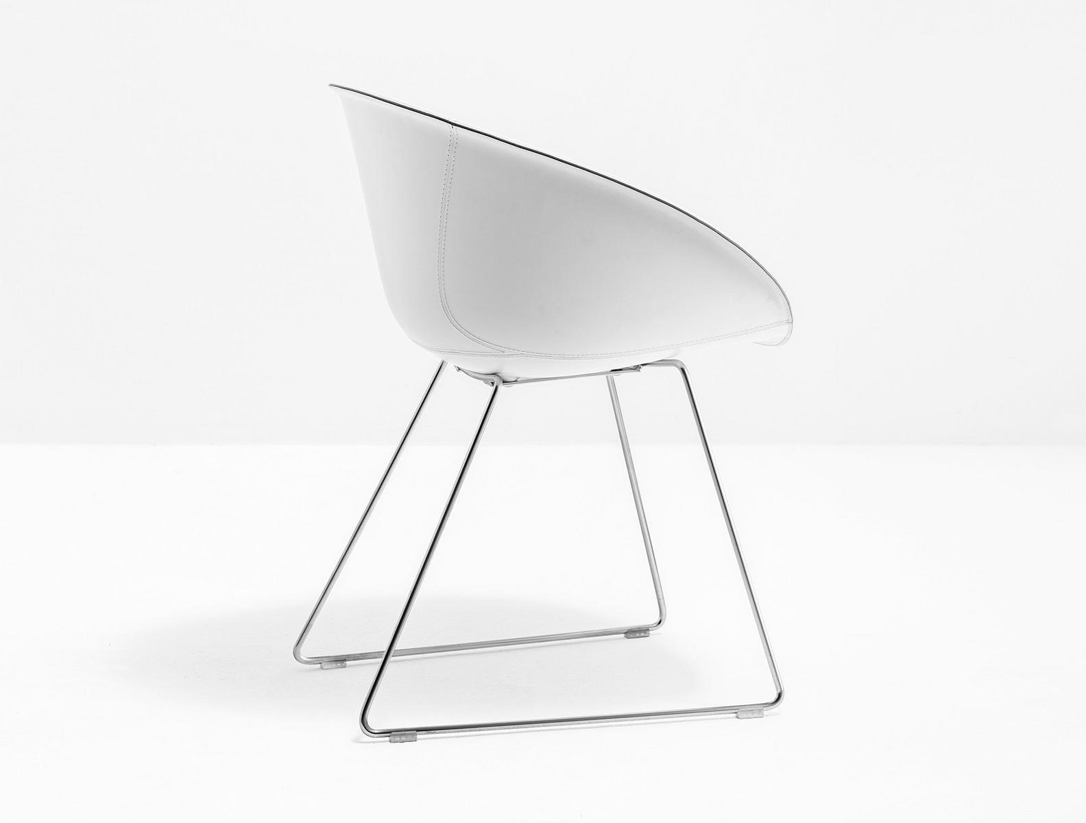 GLISS 930 Sled base tanned leather chair