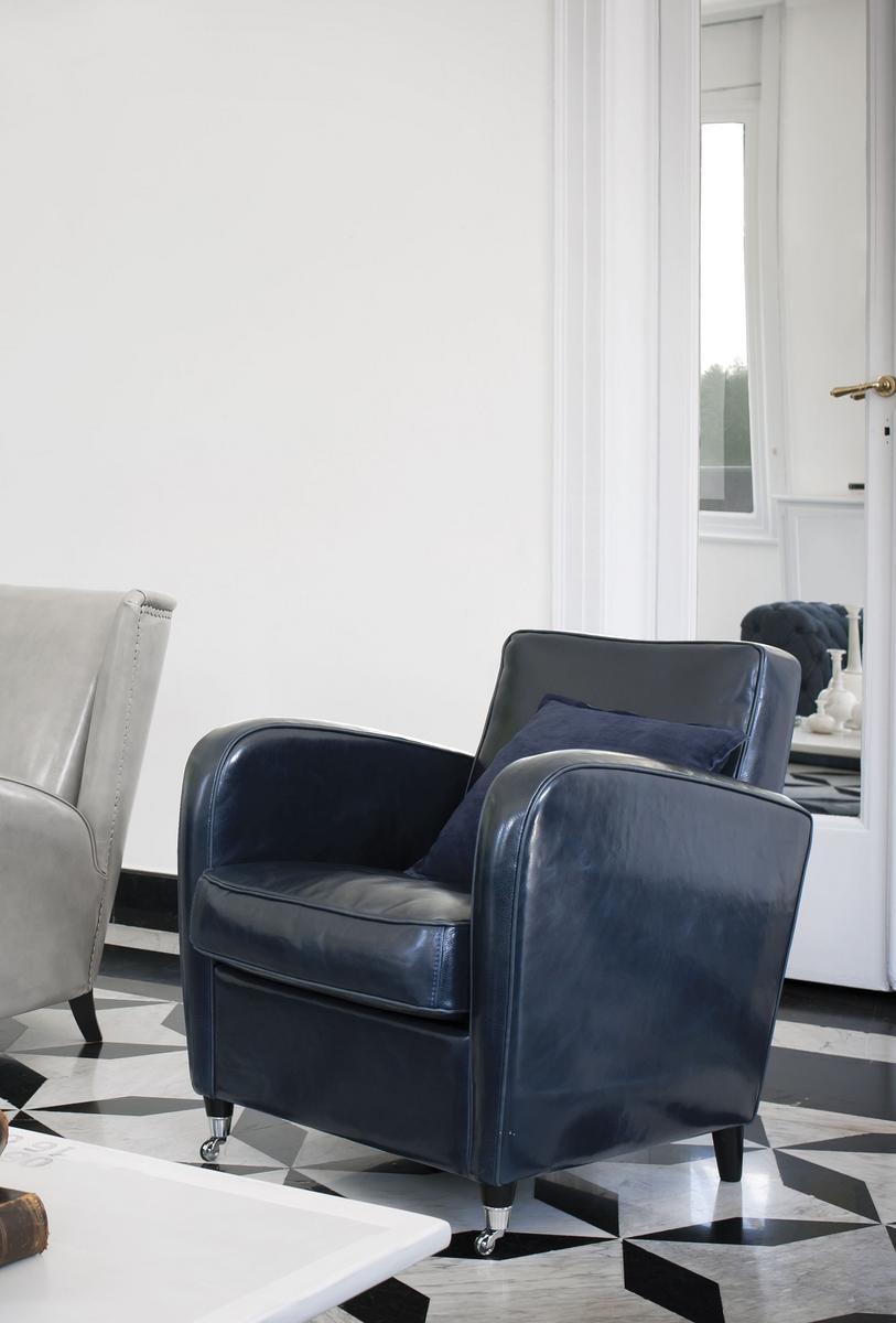 CHARMINE Leather armchair with armrests