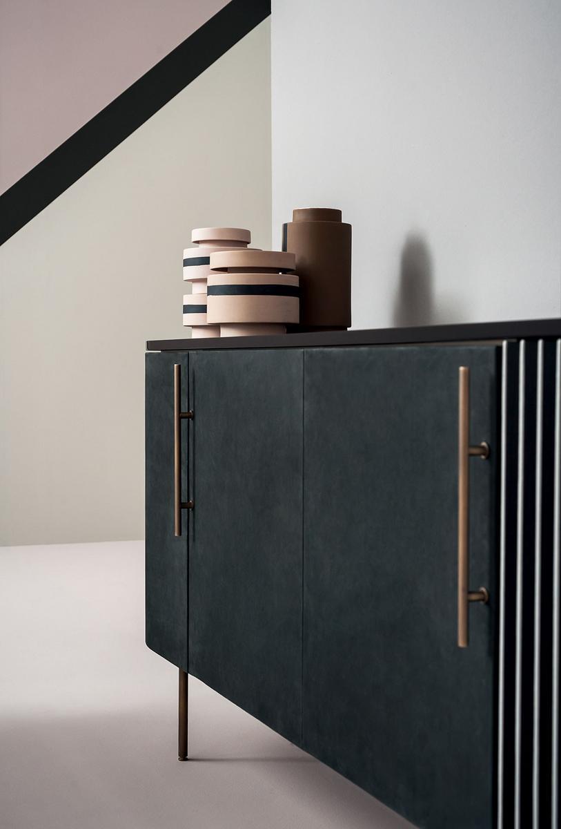 PLISSÉ Sideboard with doors