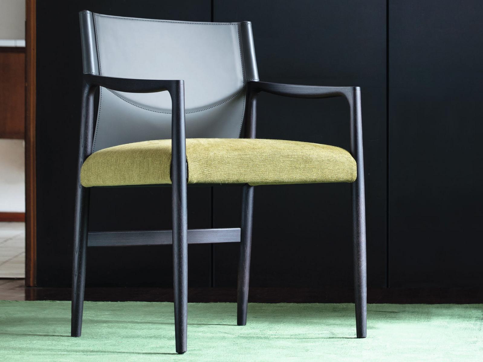 SVEVA Wooden chair with fabric and leather cover