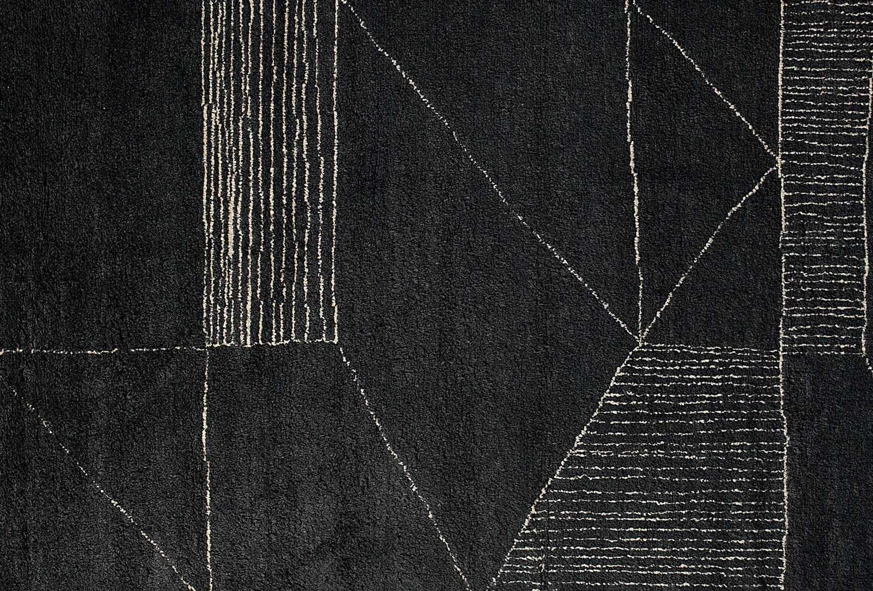 BERBÈRE PATTERN A Patterned handmade wool rug